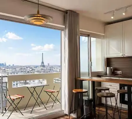 Elegant Eiffel View Balcony And Garage