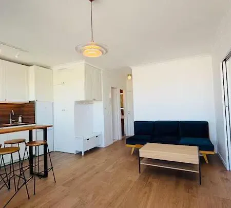 Apartment Elegant Eiffel View Balcony And Garage