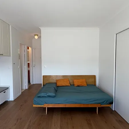 Elegant Eiffel View Balcony And Garage *